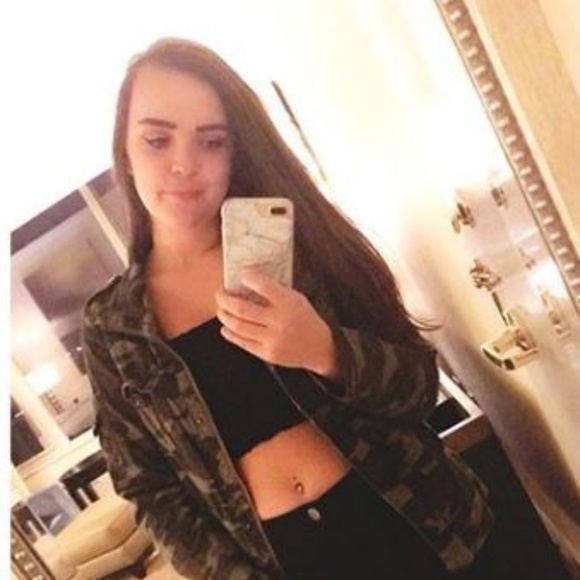 <3 Hi! I'm Amanda <3 - Picture 4 of 8